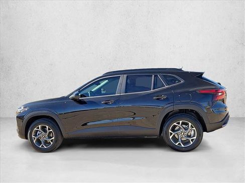 New 2026 Chevrolet Trax LT w/ Driver Confidence Package FWD image 5