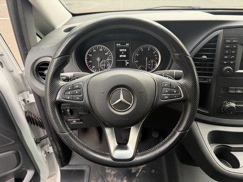 Used 2018 Mercedes-Benz Metris image 19