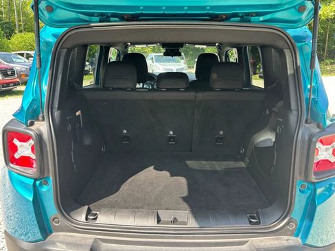 Used 2022 Jeep Renegade Altitude image 37