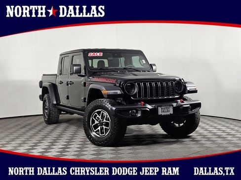 Used 2025 Jeep Gladiator Rubicon w/ Convenience Group AWD/4WD image 1