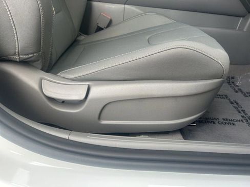 New 2026 Hyundai Elantra Sport w/ Cargo Package image 33