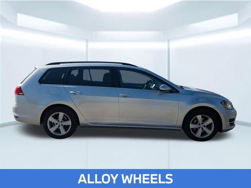 Used 2015 Volkswagen Golf TDI S FWD image 4