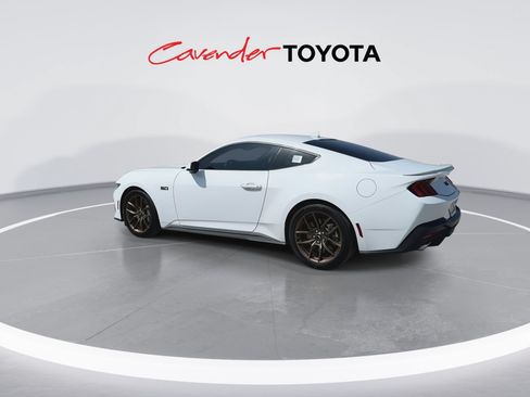 Used 2024 Ford Mustang GT Premium RWD image 6