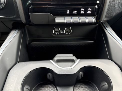 Used 2022 RAM 1500 Laramie w/ Sport Appearance Package image 15