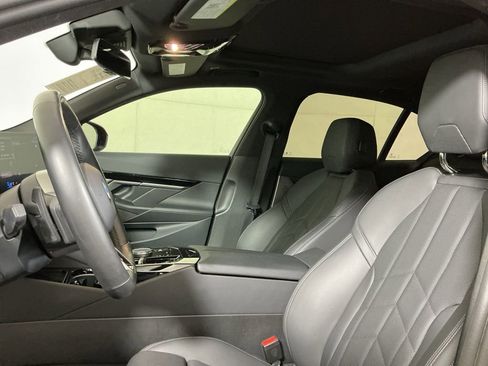 Certified 2024 BMW 530i w/ M Sport Package image 23