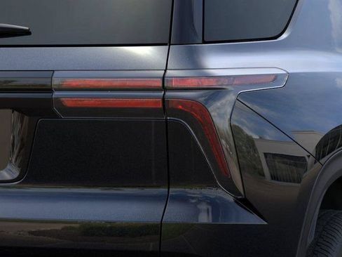 New 2026 Chevrolet Traverse LT w/ Driver Confidence Package FWD image 11