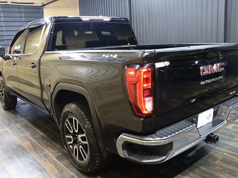 Used 2021 GMC Sierra 1500 SLE image 3