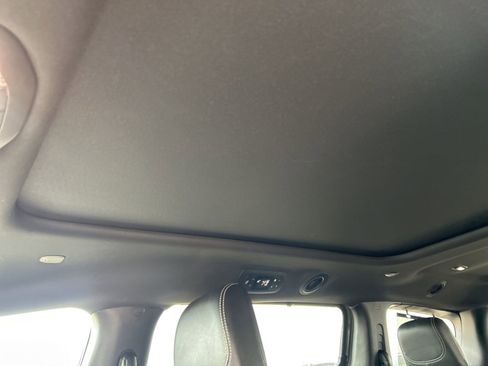 Used 2022 Chrysler Pacifica Touring-L w/ S Appearance Package image 14