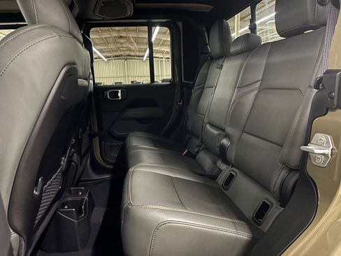 New 2026 Jeep Gladiator Mojave image 14