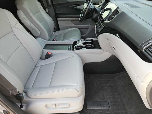 Used 2019 Honda Pilot Elite image 14