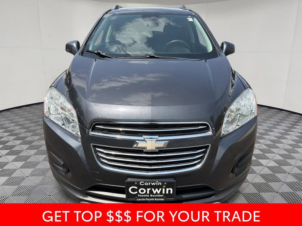 Used 2016 Chevrolet Trax LT w/ LT Sun and Sound Package AWD/4WD image 2