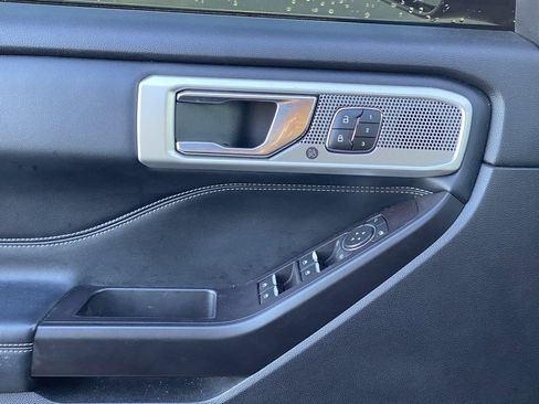 Used 2020 Ford Explorer Limited w/ Class III Trailer Tow Package image 21