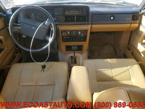 Used 1989 Volvo 240 DL image 8