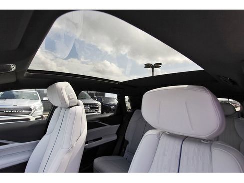 New 2026 Cadillac Lyriq Sport image 23