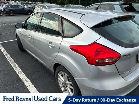 Used 2017 Ford Focus SE FWD image 9