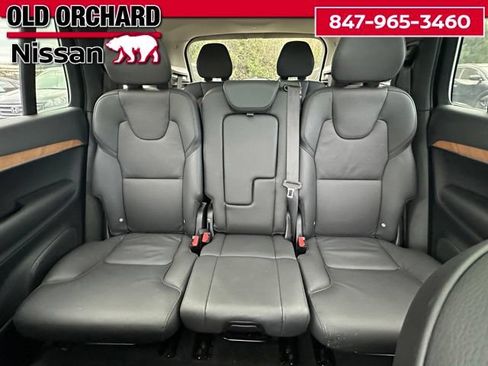 Used 2025 Volvo XC90 B6 Ultra AWD/4WD image 9