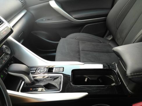 Used 2026 Mitsubishi Eclipse Cross AWD image 41