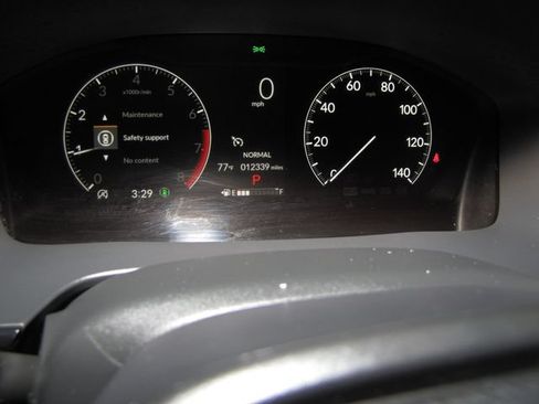 Used 2025 Honda CR-V EX image 4