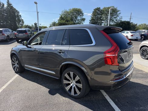Used 2024 Volvo XC90 T8 Plus w/ Protection Package Premier AWD/4WD image 5