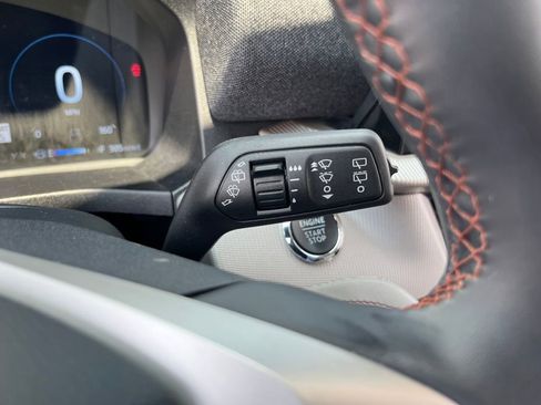 Used 2025 Ford Explorer Active w/ Active Comfort Package image 34