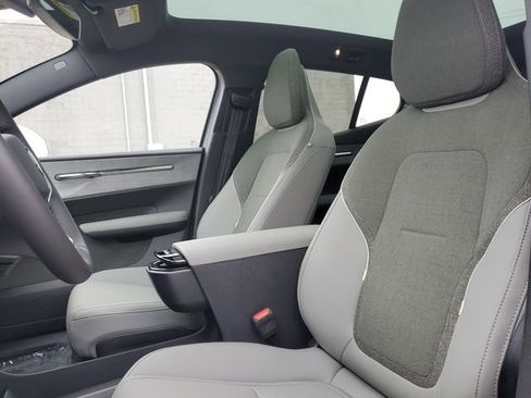 New 2026 Volvo EX30 Cross Country Ultra w/ Protection Package Premier AWD/4WD image 5