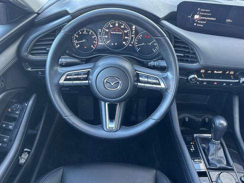Used 2022 MAZDA MAZDA3 s image 27