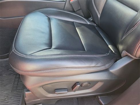 Certified 2021 Ford Explorer XLT w/ Equipment Group 202A image 22