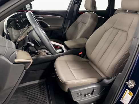 Used 2025 Audi Q5 Premium w/ Convenience Package AWD/4WD image 5
