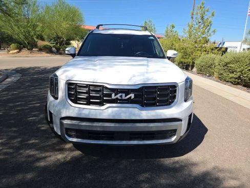 Used 2024 Kia Telluride SX Prestige w/ Towing Package AWD/4WD image 2