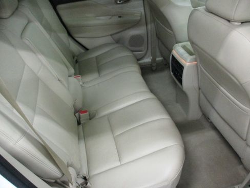 Used 2015 Nissan Murano Platinum w/ Platinum Technology Package image 14