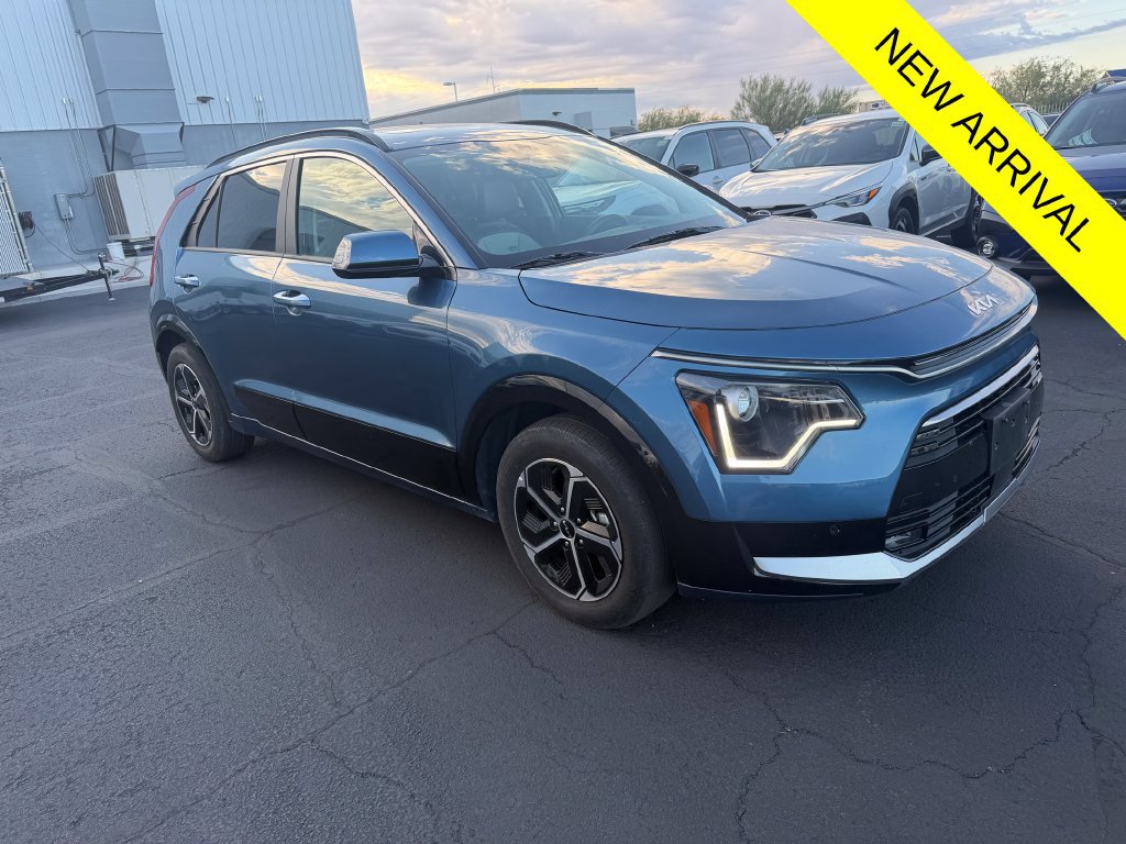 Used 2025 Kia Niro FWD image 1