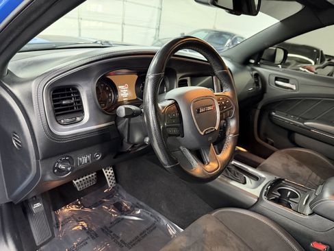 Used 2019 Dodge Charger R/T w/ Daytona Edition Group image 16
