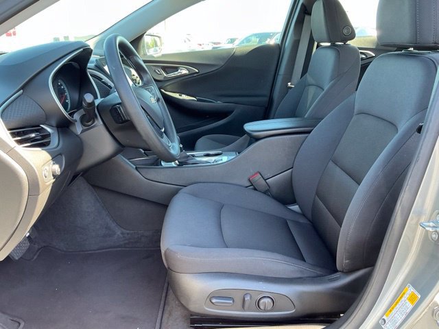 Used 2025 Chevrolet Malibu LT FWD image 18