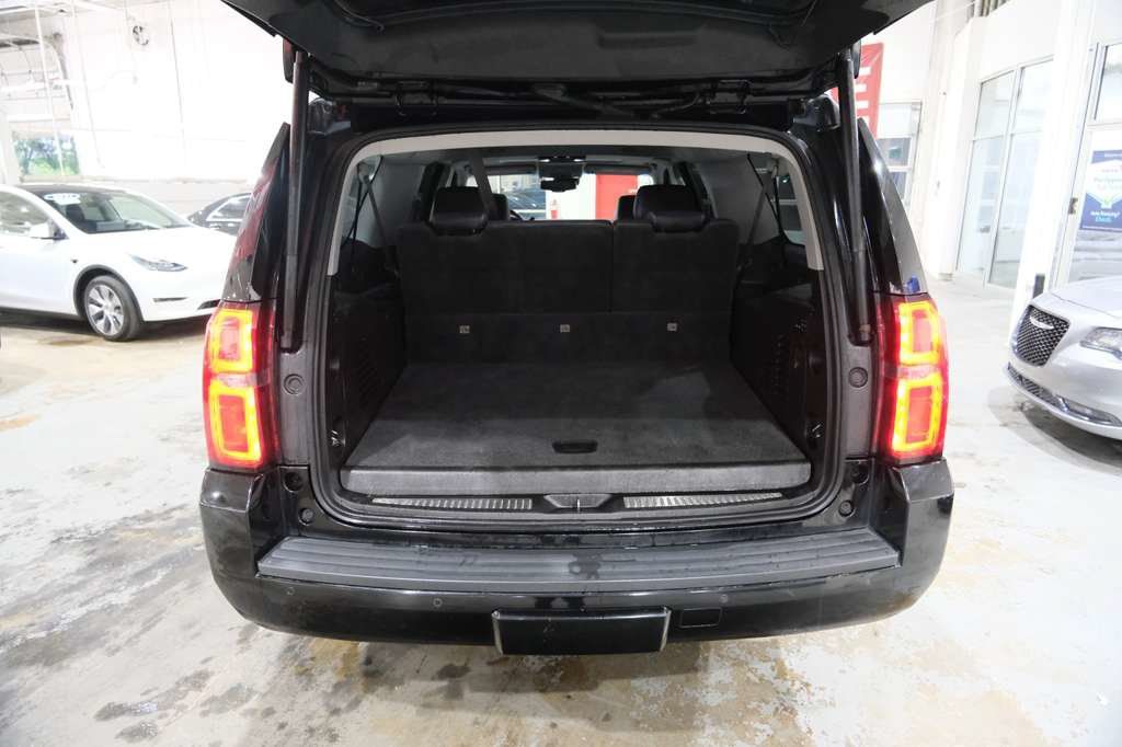 Used 2019 Chevrolet Suburban Premier AWD/4WD image 10