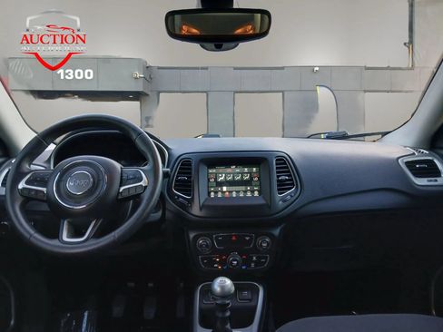 Used 2019 Jeep Compass Sport FWD image 15
