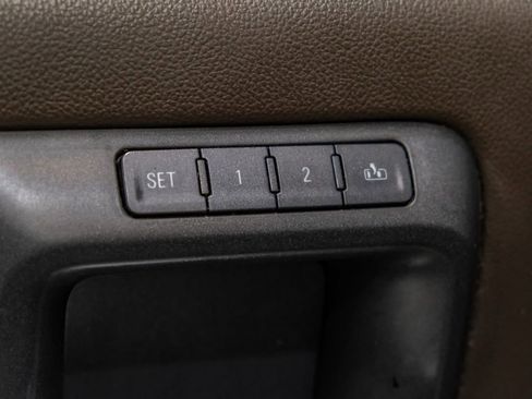 Used 2015 Chevrolet Silverado 1500 LTZ w/ Texas Edition, 1LZ Trim image 40