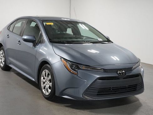 Certified 2024 Toyota Corolla LE FWD image 3