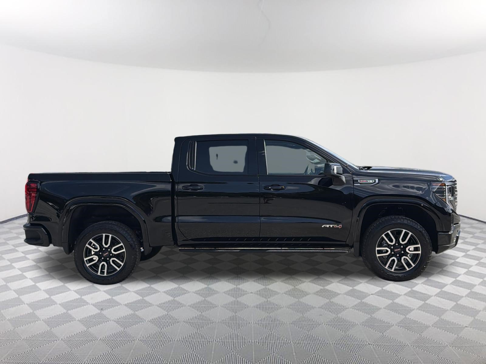 New 2026 GMC Sierra 1500 AT4 w/ AT4 Premium Package AWD/4WD image 5