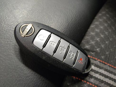 Used 2025 Nissan Altima 2.5 SR FWD image 32