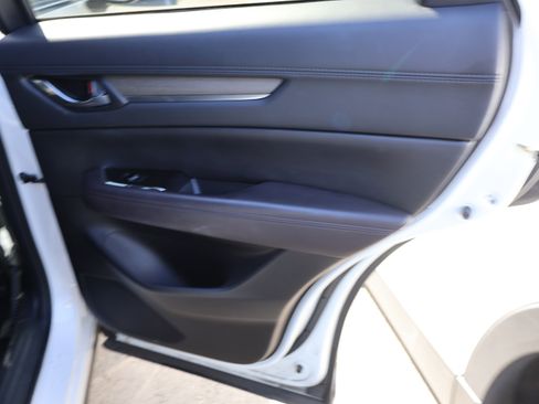 Used 2022 MAZDA CX-5 Signature image 9