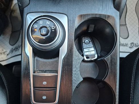 Used 2022 Ford Escape SEL w/ Technology Package image 22