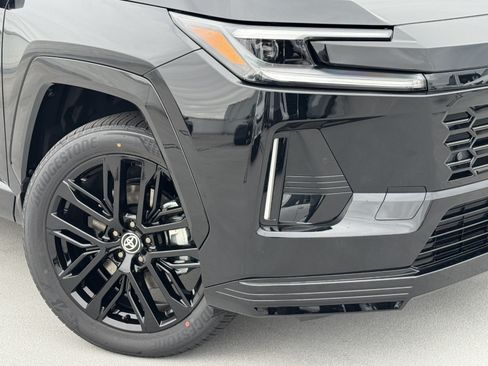 New 2026 Toyota RAV4 XSE AWD/4WD image 10