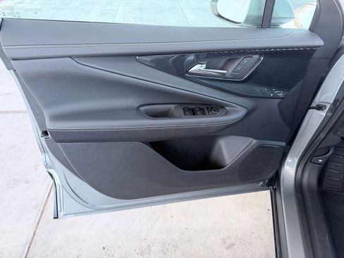 New 2026 Chevrolet Blazer EV LT w/ Midnight/Sport Edition FWD image 17