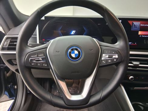 Used 2023 BMW i4 eDrive35 RWD image 15