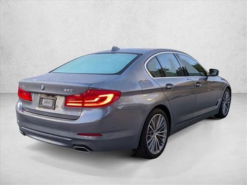 Used 2017 BMW 540i RWD image 5