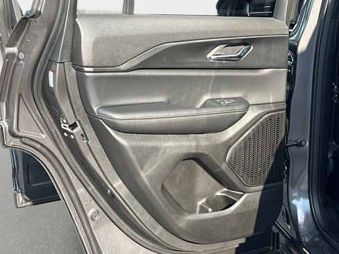New 2025 Jeep Grand Cherokee Altitude AWD/4WD image 14