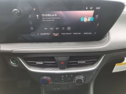 Used 2024 Buick Encore GX Preferred image 10