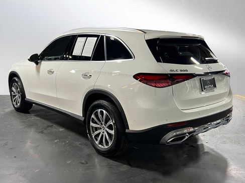 Used 2025 Mercedes-Benz GLC 300 GLC 300 image 5
