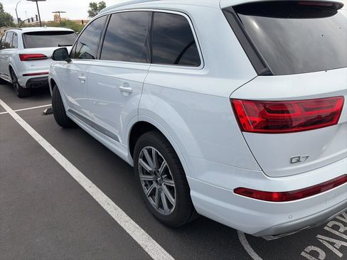 Used 2018 Audi Q7 3.0T Premium Plus w/ Premium Plus Package AWD/4WD image 5