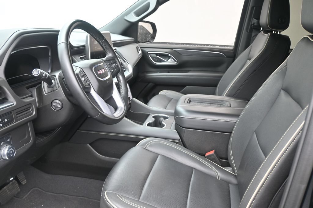 Used 2024 GMC Yukon XL SLT w/ SLT Premium Package RWD image 12